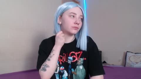 Snapshot of lexy_l0vy chatting on 6, 4, 2026 LexxxY online show from 6, 4, 2026