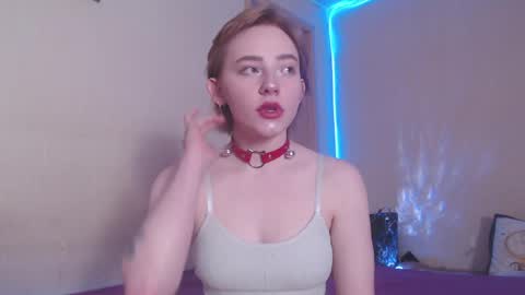 Snapshot of lexy_l0vy chatting on 9, 4, 2026 LexxxY online show from 9, 4, 2026