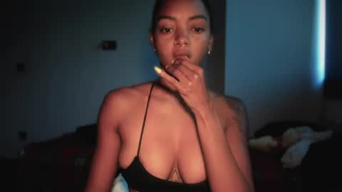 LEXY - Independent account online show from 18, 4, 2026