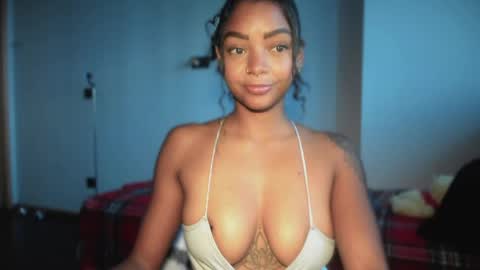 Snapshot of lexy_squirt_queen chatting on 22, 4, 2026 LEXY - Independent account online show from 22, 4, 2026