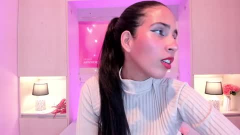 L I A  online show from 24, 9, 2025