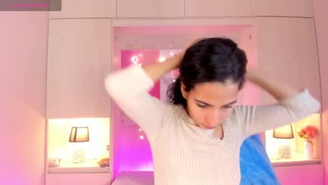 L I A  online show from 8, 11, 2025