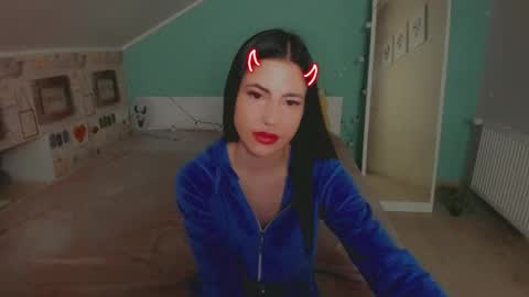 lexyswett online show from 26, 2, 2025