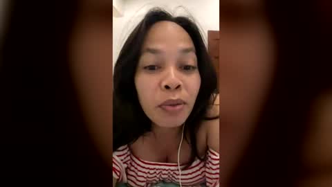 Snapshot of leyanne986106 chatting on 18, 6, 2026 leyanne986106 online show from 18, 6, 2026