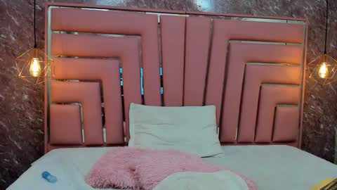 Leyla online show from 7, 1, 2025