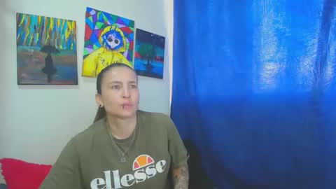 Snapshot of leyla_horny_bg chatting on 10, 11, 2025 leyla_horny_bg online show from 10, 11, 2025