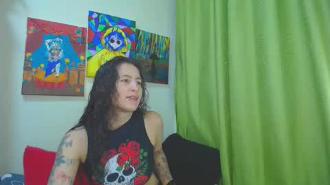 Snapshot of leyla_horny_bg chatting on 2, 12, 2025 leyla_horny_bg online show from 2, 12, 2025