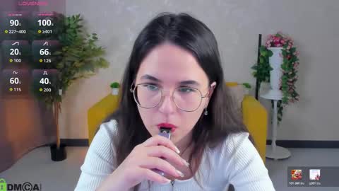 leylamirage online show from 18, 2, 2026