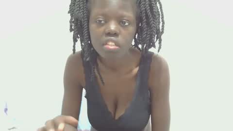 laylani69 online show from 22, 6, 2026