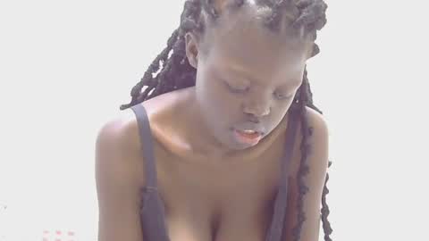 laylani69 online show from 23, 7, 2026