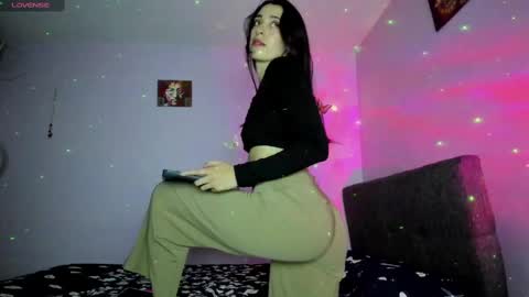 Leyna online show from 12, 2, 2025