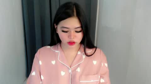 Snapshot of lhara_cumming chatting on 15, 6, 2026 LHARA online show from 15, 6, 2026
