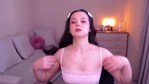 Snapshot of lia_hetty chatting on 8, 5, 2026 L I A online show from 8, 5, 2026