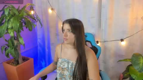 Snapshot of lia_little18 chatting on 17, 5, 2026 lia_little18 online show from 17, 5, 2026