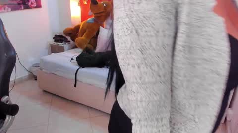 lia_mariana online show from 10, 3, 2025