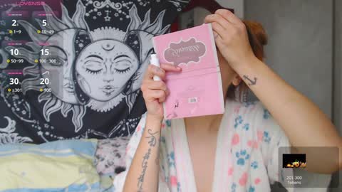 Lia Monroe online show from 8, 1, 2025