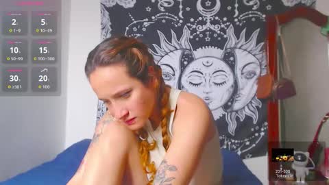 Lia Monroe online show from 22, 10, 2025