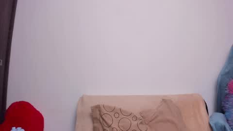 Snapshot of lia_queen610 chatting on 29, 5, 2026 Little Queen Lia online show from 29, 5, 2026