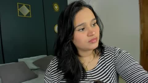 Lia  online show from 8, 4, 2026