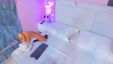 Snapshot of lia_sucker chatting on 27, 6, 2026 Lia online show from 27, 6, 2026