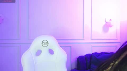 LIA  online show from 19, 4, 2026