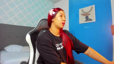 lia_violetta online show from 15, 12, 2025