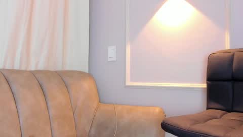 Snapshot of lia_walton__ chatting on 11, 9, 2025 liz walton online show from 11, 9, 2025