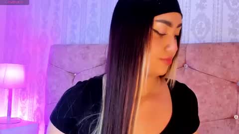 Snapshot of liaa_18 chatting on 15, 7, 2026 Liaa online show from 15, 7, 2026