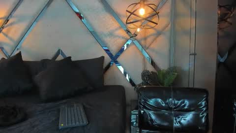 ---Liah--- online show from 25, 2, 2026