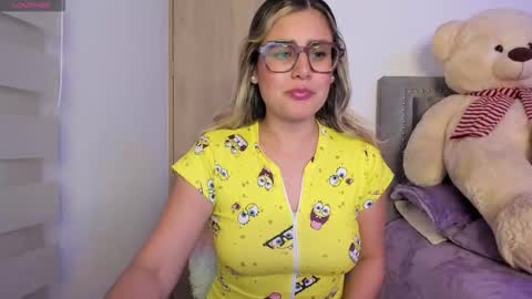 Lia  online show from 5, 11, 2025