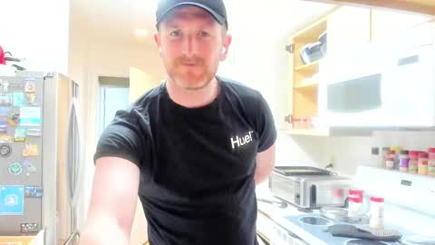 Liam online show from 26, 2, 2025