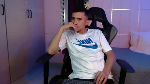 Snapshot of liam_andres_ chatting on 31, 1, 2025 LIAM online show from 31, 1, 2025