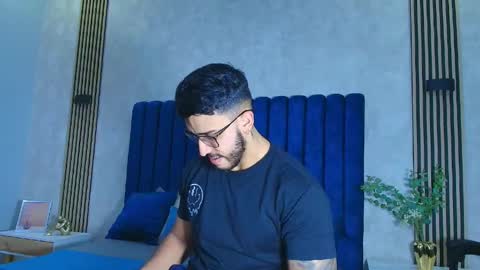 Snapshot of liam_kleiin chatting on 6, 6, 2026 LIAM KLEIN online show from 6, 6, 2026