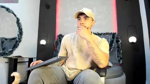 Snapshot of liam_walk chatting on 19, 12, 2025 Liam online show from 19, 12, 2025