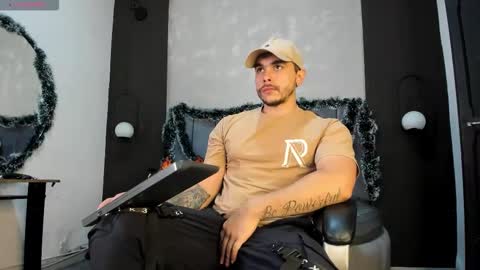 Snapshot of liam_walk chatting on 20, 12, 2025 Liam online show from 20, 12, 2025