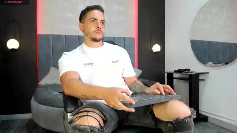 Snapshot of liam_walk chatting on 8, 1, 2026 Liam online show from 8, 1, 2026