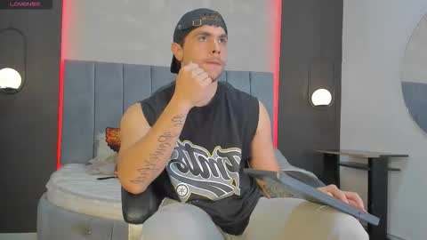 Snapshot of liam_walk chatting on 4, 3, 2026 Liam online show from 4, 3, 2026