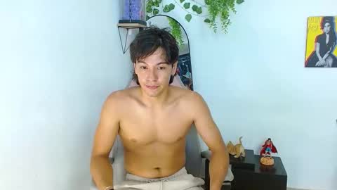 Snapshot of liam_xul chatting on 22, 10, 2025 liamxul online show from 22, 10, 2025