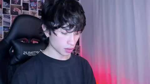 Liam online show from 25, 2, 2025