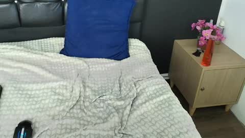 L I A M O N R O E online show from 5, 1, 2026