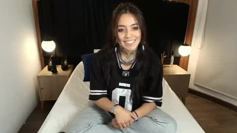 Snapshot of liamonroee_ chatting on 6, 3, 2026 L I A M O N R O E online show from 6, 3, 2026