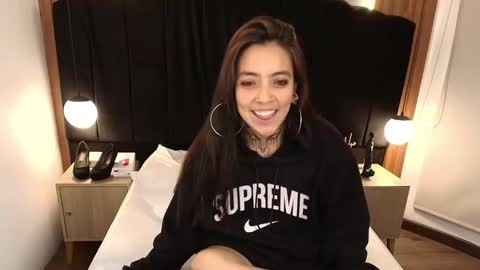 Snapshot of liamonroee_ chatting on 7, 3, 2026 L I A M O N R O E online show from 7, 3, 2026