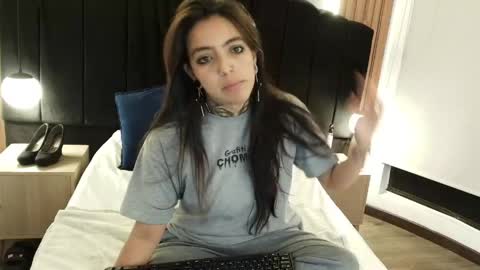 Snapshot of liamonroee_ chatting on 13, 3, 2026 L I A M O N R O E online show from 13, 3, 2026