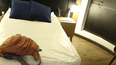 Snapshot of liamonroee_ chatting on 23, 3, 2026 L I A M O N R O E online show from 23, 3, 2026