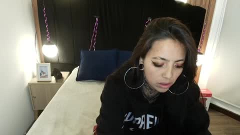 Snapshot of liamonroee_ chatting on 11, 4, 2026 L I A M O N R O E online show from 11, 4, 2026