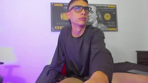 Snapshot of lian_23_ chatting on 17, 12, 2024    online show from 17, 12, 2024