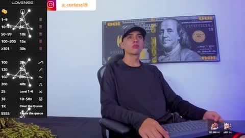 Snapshot of lian_23_ chatting on 7, 1, 2025    online show from 7, 1, 2025