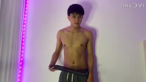 lian_y_dilan online show from 4, 4, 2026