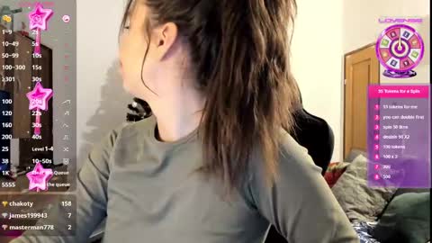 LiaQuinn online show from 13, 2, 2025