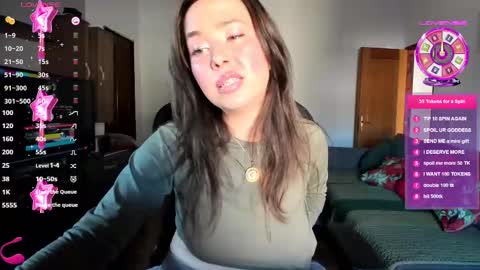 LiaQuinn online show from 3, 3, 2025